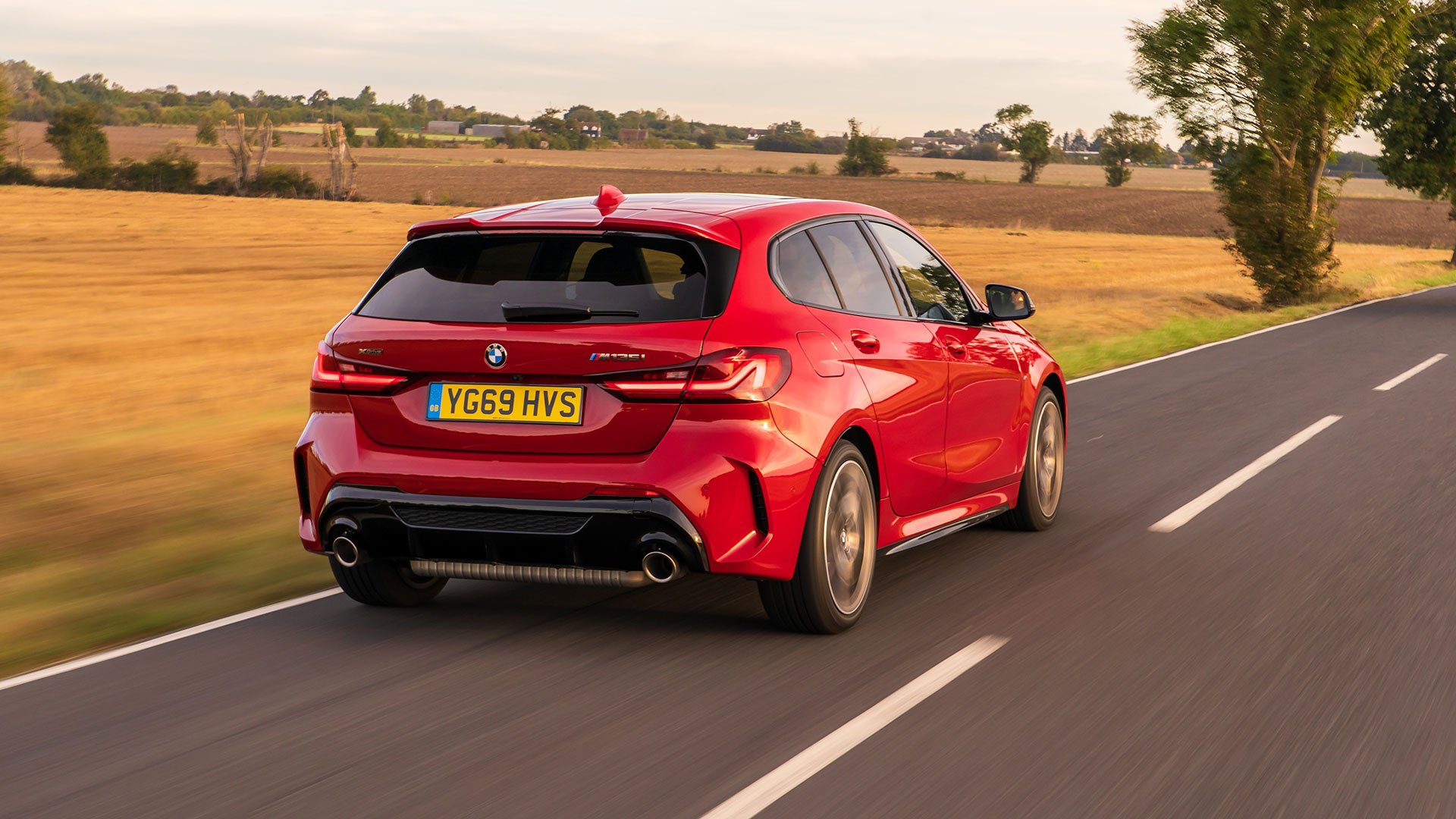 BMW 1 Series Review & Prices 2023 | AutoTrader UK